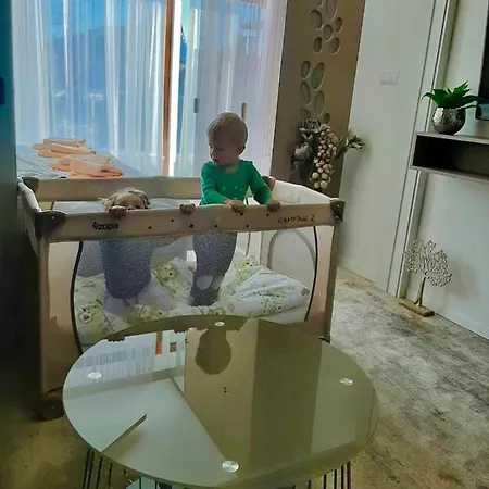 Liana Hrebienok C106 Apartman *