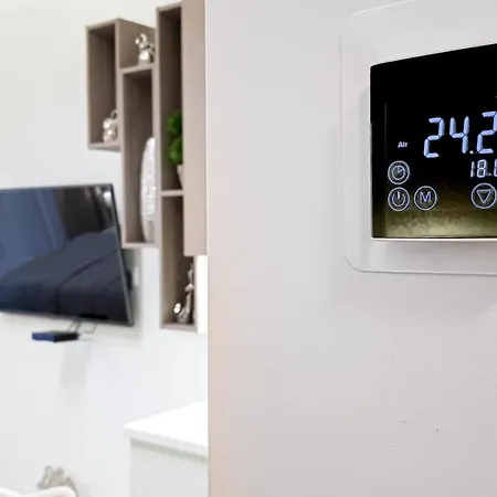 Liana Hrebienok C106 Апартаменты