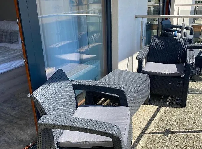 Liana Hrebienok C106