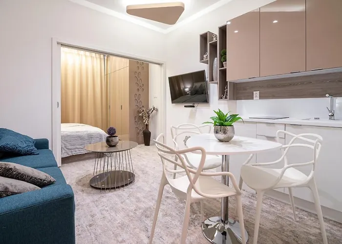 Liana Hrebienok C106 Апартаменты *