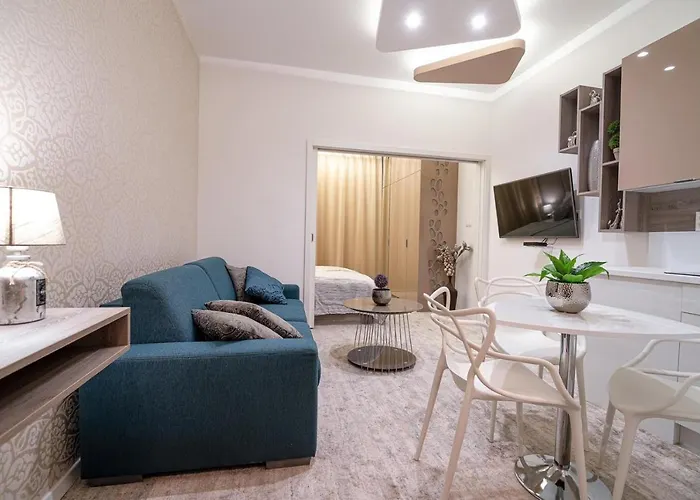 Liana Hrebienok C106 Апартаменты