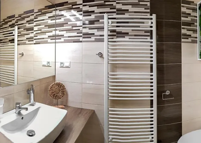 Liana Hrebienok C106 Апартаменты *