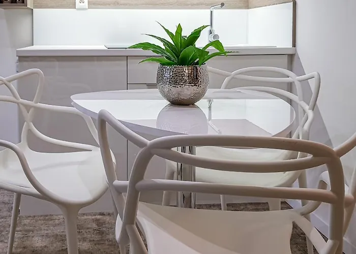 Liana Hrebienok C106 Апартаменты *