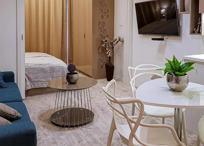 Liana Hrebienok C106 Апартаменты